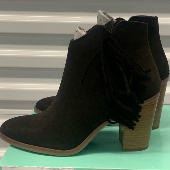 Mia Fringe 👢 Boots - Picture 7 of 11